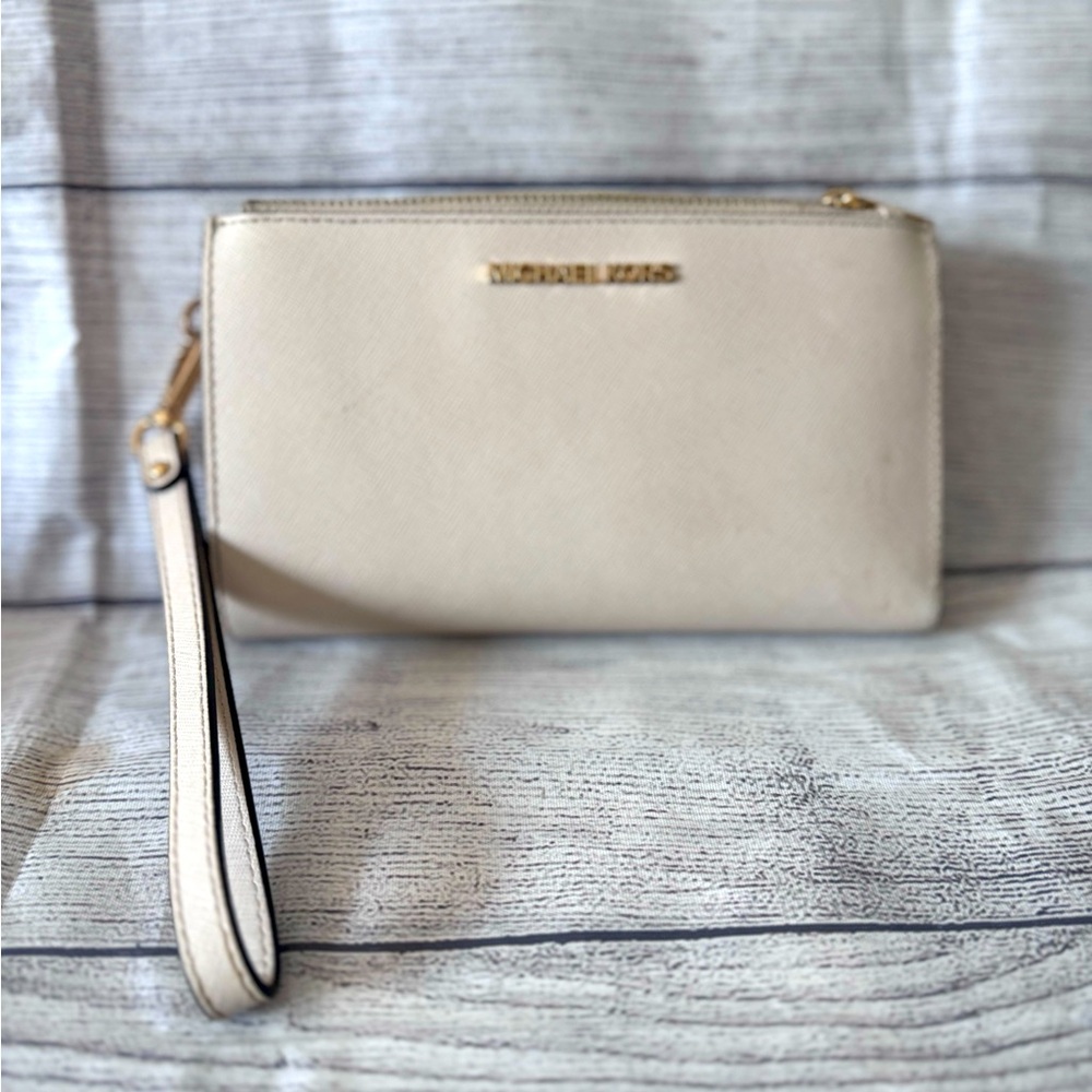 Michael Kors Wallet Wristlet